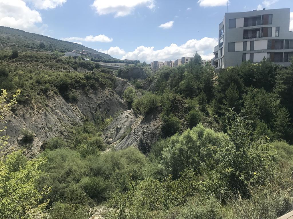 Golf Y Nieve Apartment Sabinanigo Luaran gambar