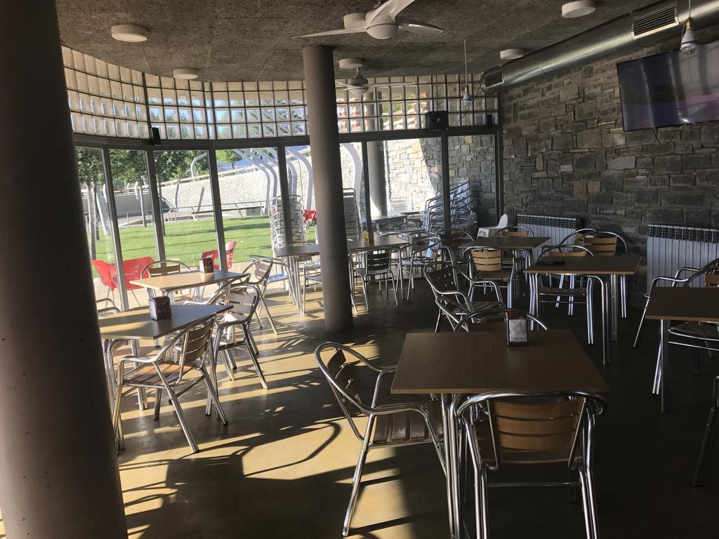 Golf Y Nieve Apartment Sabinanigo Luaran gambar