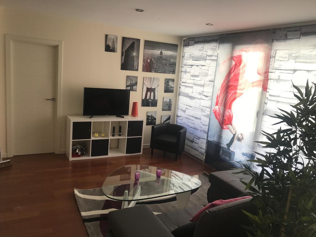 Golf Y Nieve Apartment Sabinanigo Luaran gambar