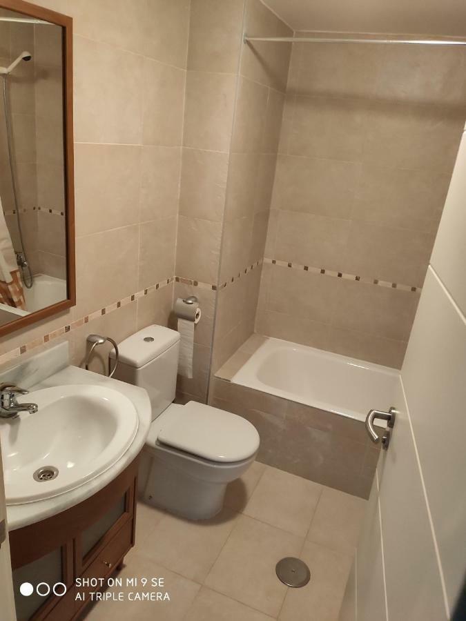 Golf Y Nieve Apartment Sabinanigo Luaran gambar