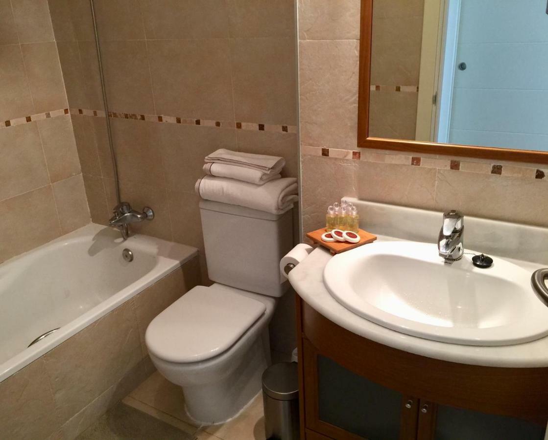 Golf Y Nieve Apartment Sabinanigo Luaran gambar